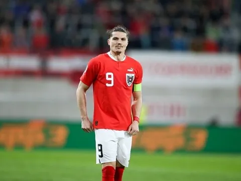 Sabitzer gửi "báo động đỏ" cho Eriksen