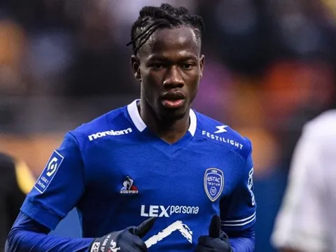 Sagna 2.0 có thuyết phục được Guardiola?