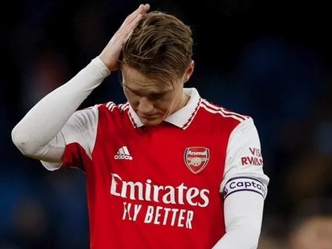 Sai lầm từ VAR có thể phá hỏng mùa giải của Arsenal