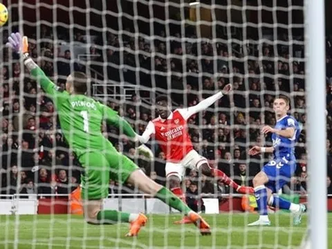 Saka và Martinelli khiến Arteta trầm trồ