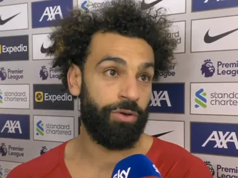 Salah ấn tượng trước thần đồng Liverpool