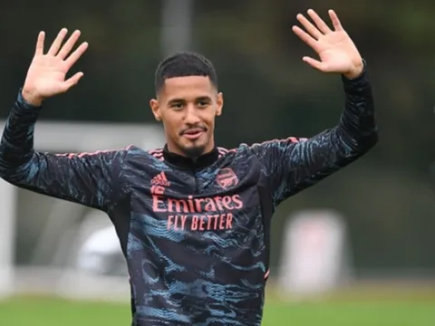 "Arsenal đang nói chuyện với người đại diện của tôi về một hợp đồng mới"