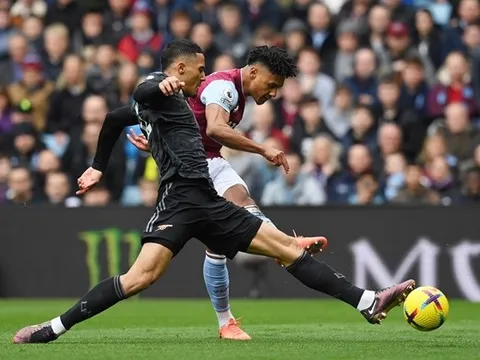 Saliba bị điểm mặt ở bàn thua của Arsenal