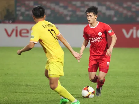 Sân Hàng Đẫy bị 'cắt diện tích', VPF nói gì?