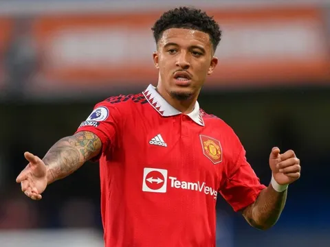 Ten Hag "quay xe" với Sancho