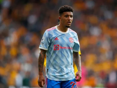 Sancho cần thận trọng khi Rashford chuẩn bị tái xuất