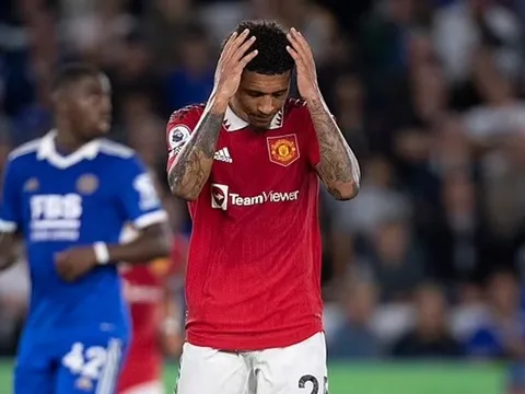 Sancho tiếp tục khiến CĐV Man Utd ngứa mắt