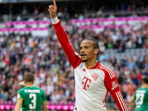 Sane “lật mặt” với Bayern, chờ đề nghị từ Liverpool