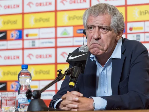 CHÍNH THỨC: Ba Lan sa thải HLV Fernando Santos