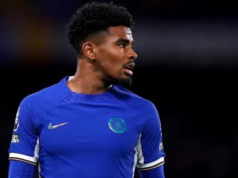 Sao Chelsea chỉ muốn đến Man City