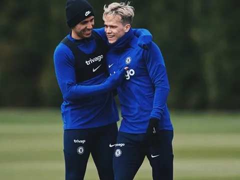 Sao Chelsea thể hiện đẳng cấp; 2 'bom tấn' tạo thiện cảm