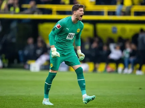 Sao Dortmund báo tin buồn cho Chelsea