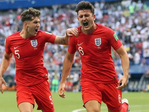 Sao Man City nói về sự ràng buộc với Maguire