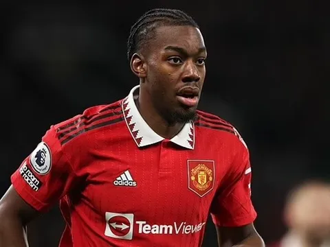 Sao Man Utd bỗng chốc 'đắt hàng như tôm tươi'