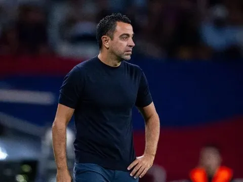 Sao M.U vẫn còn khiến Xavi bị ám ảnh