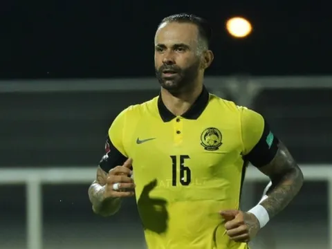 Sao nhập tịch nổi loạn, HLV Malaysia lập tức lên tiếng