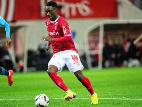 Sao trẻ Arsenal vượt mặt Mbappe, dẫn đầu danh sách phá lưới Ligue 1