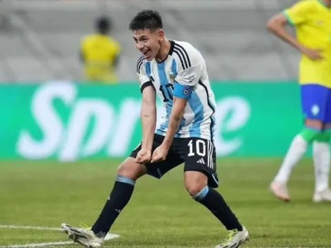 Sao trẻ fan Barca lập hat-trick vào lưới Brazil tại U17 World Cup
