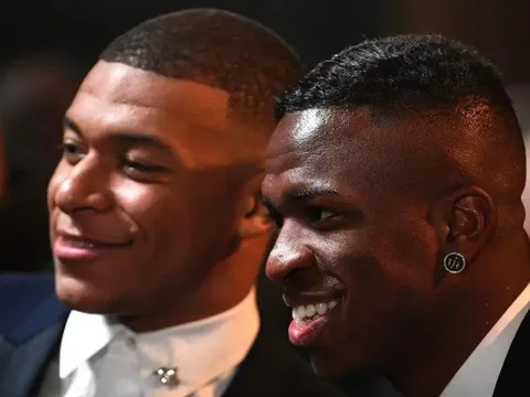 Sắp đón Mbappe, Ancelotti hé lộ vị trí của Vinicius