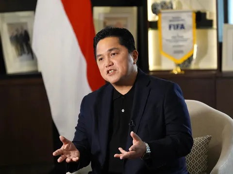 Sắp đụng độ Việt Nam, chủ tịch Indonesia thừa nhận sự thật 'đắng lòng'
