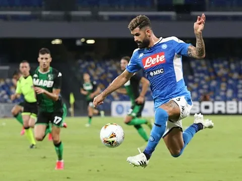 "Sarri đã muốn có tôi ở Chelsea"