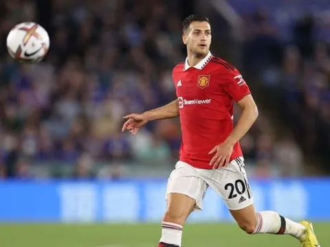 Dalot nói thẳng lý do khiến M.U thua Aston Villa