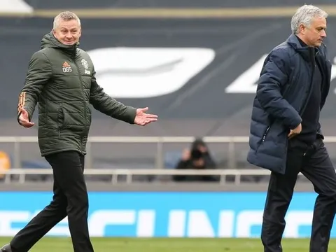 Sau 3 năm, Solskjaer chung số phận với Mourinho ở Man Utd