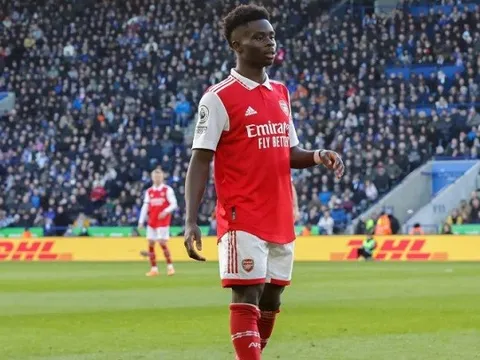 Sau Ian Wright, đến Alan Shearer giận dữ với công tác trọng tài