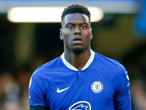 Sau James, Chelsea nhận một cú hích khác trước trận Arsenal