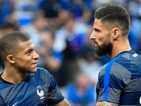 Sau tất cả, Mbappe công khai sự thật về mâu thuẫn với Giroud