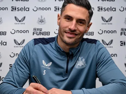 CHÍNH THỨC! Newcastle công bố hợp đồng mới