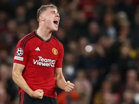 Scholes so sánh Ramus Hojlund với huyền thoại M.U