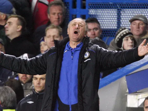 Cựu HLV Chelsea Scolari bị sa thải