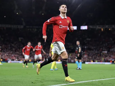 Ronaldo gọi cựu HLV M.U là thảm họa