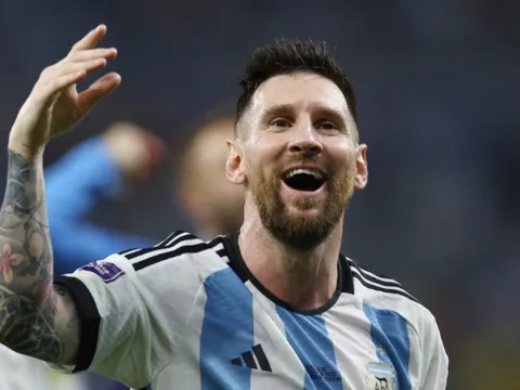 Van Dijk: Điều nguy hiểm là Messi hay "chill" trên sân cỏ