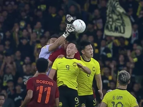 Tranh cãi! Malaysia bị tước oan bàn thắng trước Thái Lan