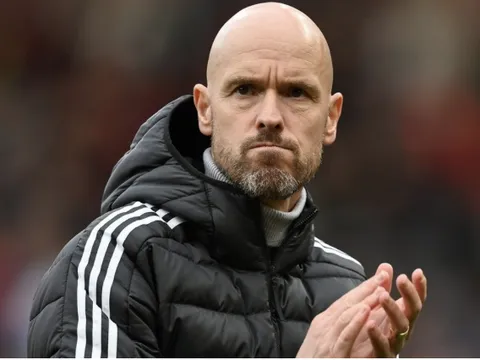 Gary Neville và Erik ten Hag đã đúng về cơ hội vô địch của M.U
