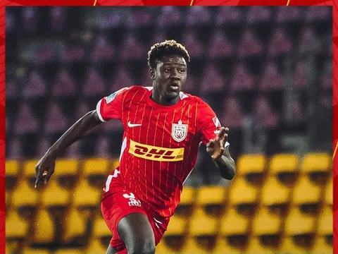 Sau Phillips, West Ham tiếp tục càn quét TTCN