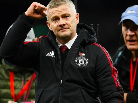 Xác nhận! Tương lai Solskjaer sau trận thắng Spurs và động thái của Conte
