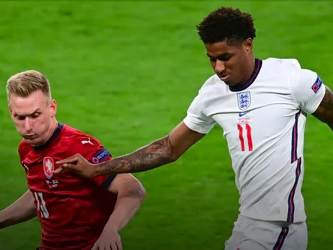 CHÍNH THỨC! Tuyển Anh triệu tập đội hình: Sancho, Lingard bị loại; Maguire có mặt