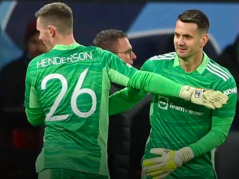 Rangnick cho ra mắt 3 cầu thủ ở trận hòa của Man Utd