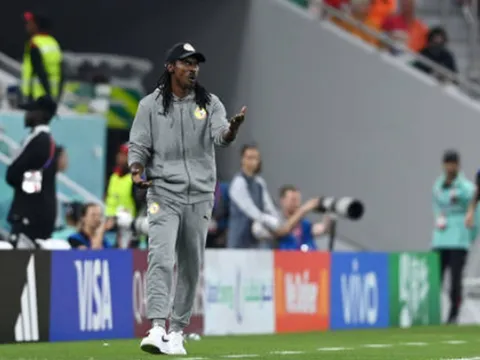 HLV Senegal không phục thắng lợi của Hà Lan