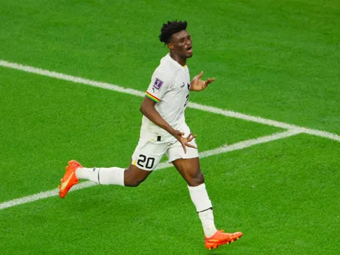 Rất nhanh chóng, Arsenal liên hệ cầu thủ vừa lập cú đúp ở World Cup