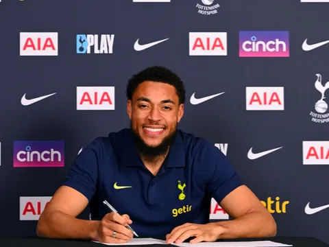 CHÍNH THỨC! Tottenham 'nổ' tân binh đầu tiên, cú lật kèo điên rồ