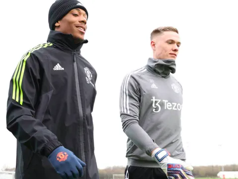 "Có thể cậu ấy chơi tốt vì muốn rời khỏi Man Utd"