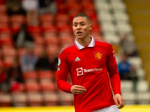 Xác nhận! Sevilla ký hợp đồng với tiền đạo Man United