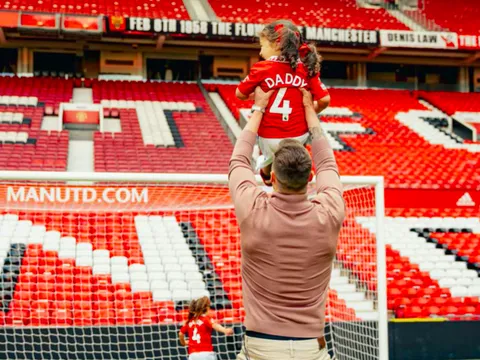 12 năm Phil Jones ở Man United: Không chỉ có những meme