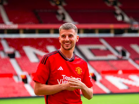 2 cú lật kèo đưa Mason Mount tới Man Utd