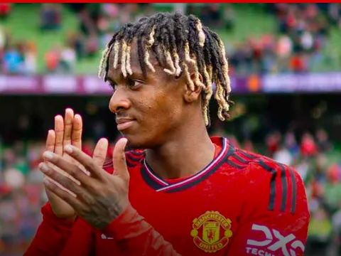 CHÍNH THỨC! M.U gây sốc, bán đứt 'ngọc quý' với giá rẻ như cho