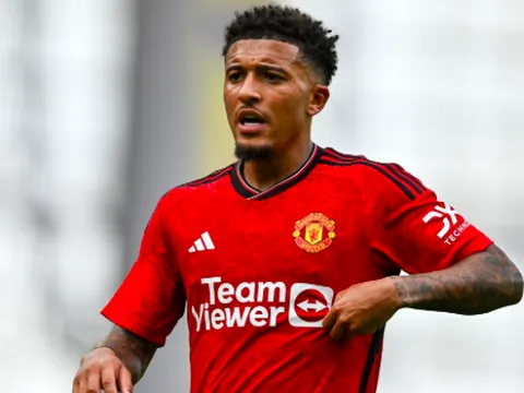 Mở lòng với Sancho, M.U nhận 'cú tát' đau điếng